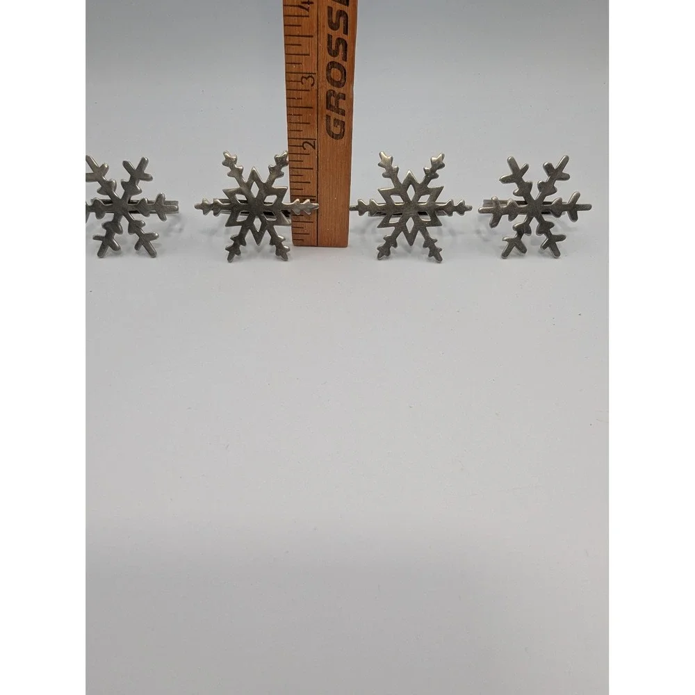 Snowflake Napkin Rings Silver Metal Set of 4 Holiday Table Decor Winter Party